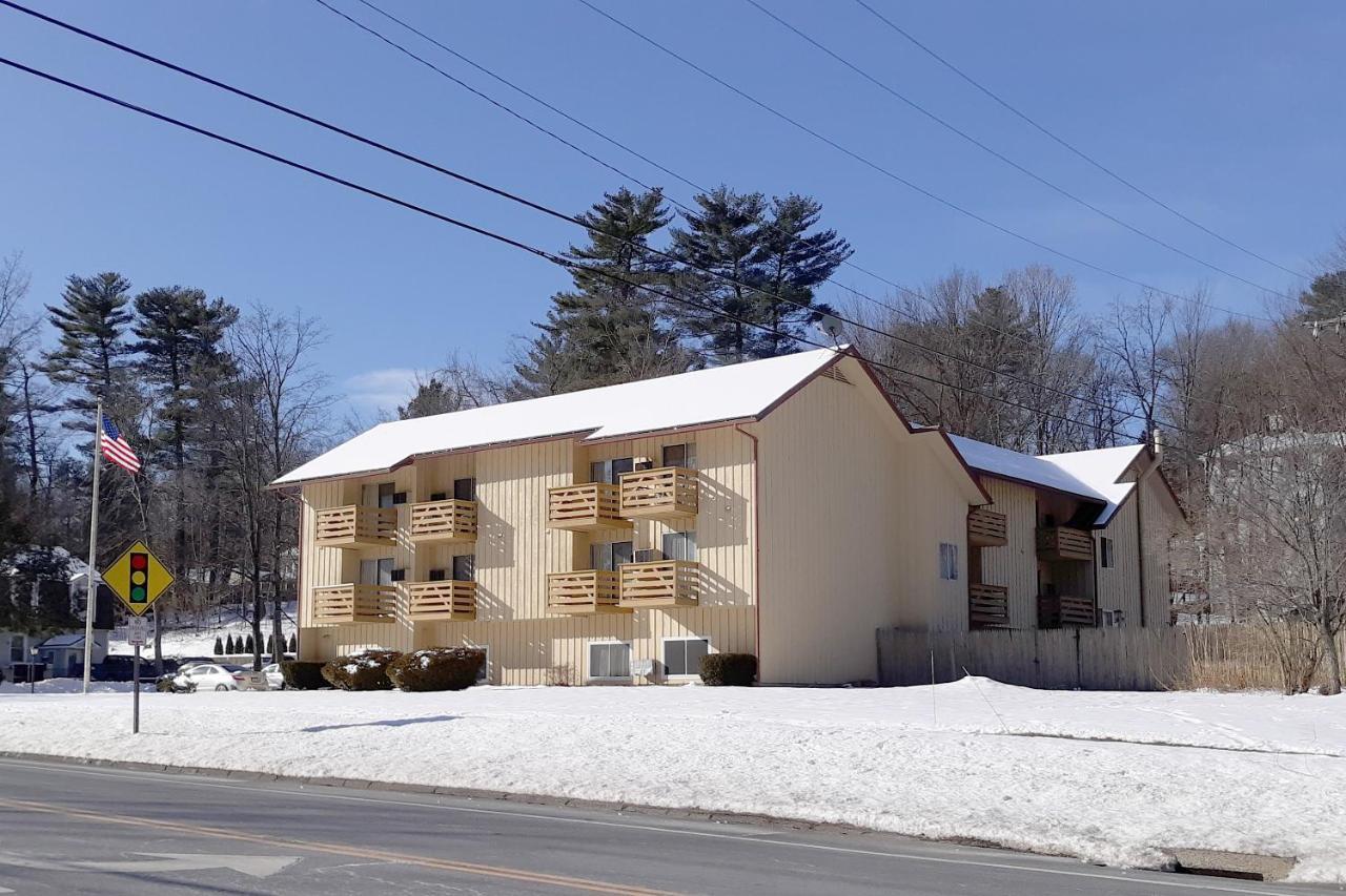 Iron Horse Inn Simsbury Екстериор снимка